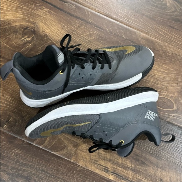 Nike Mens Fly By Low Gray
Shoes sneakers size 11 - Picture 8 of 9